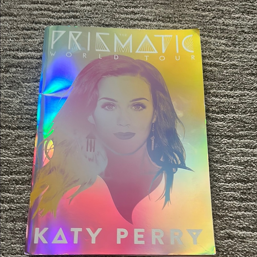 Katy Perry Prismatic World Tour Book